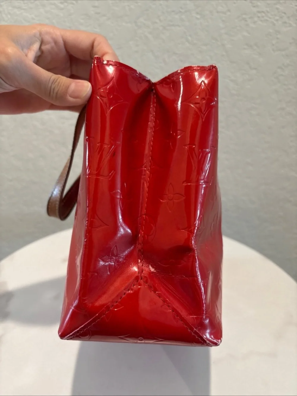 Louis Vuitton Red Patent
Monogram Vernis Tote with Tan Handles - Picture 6 of 16